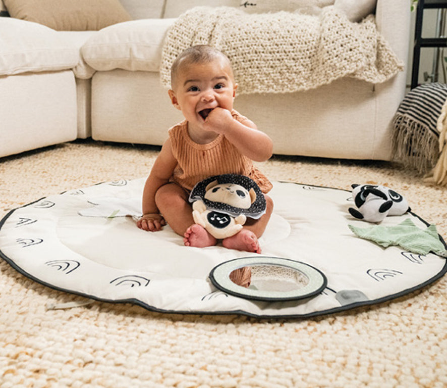 Black & White Décor Luxe Developmental Gymini®
