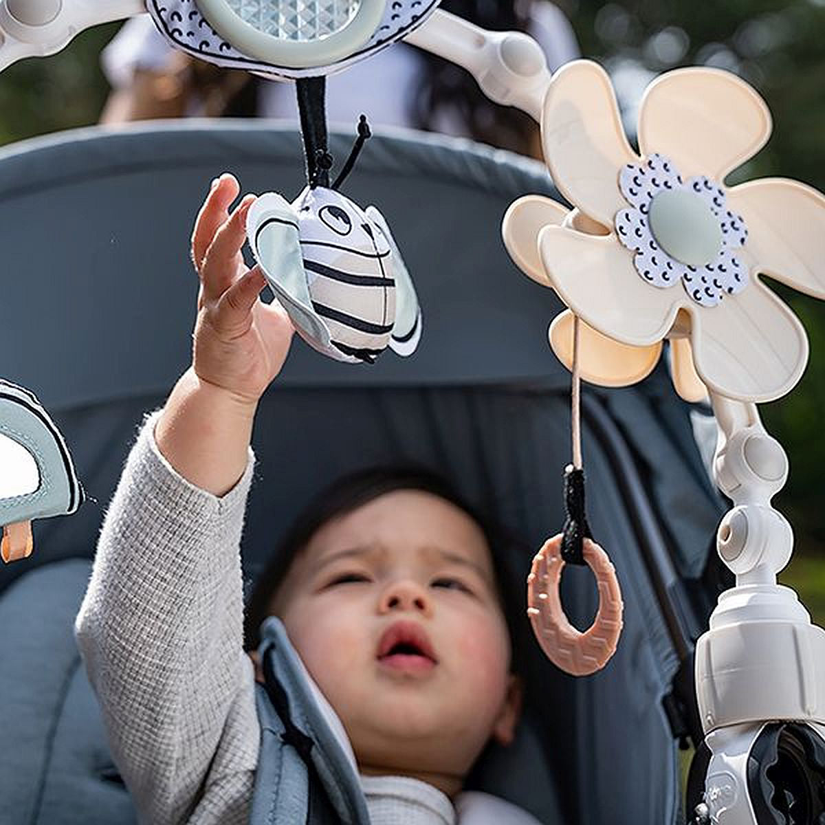 Black & White Décor Bundle: Luxe Developmental Gymini®, Sunny Stroll™, Tummy Time Mobile Entertainer